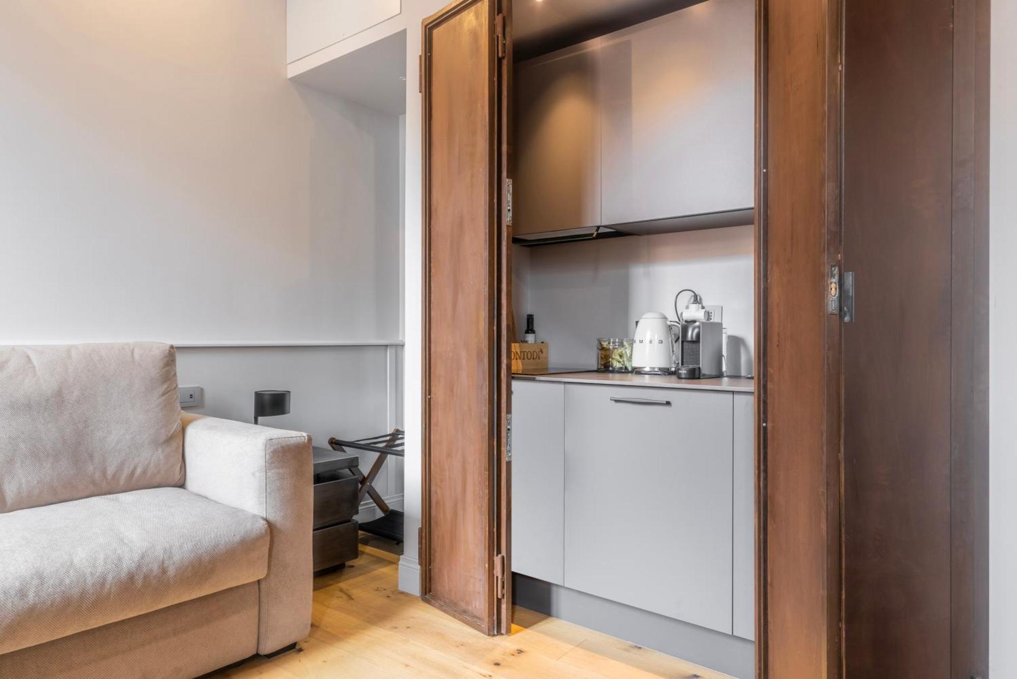 Apartamento Spiriti , New Opening Piazza Di Pietra